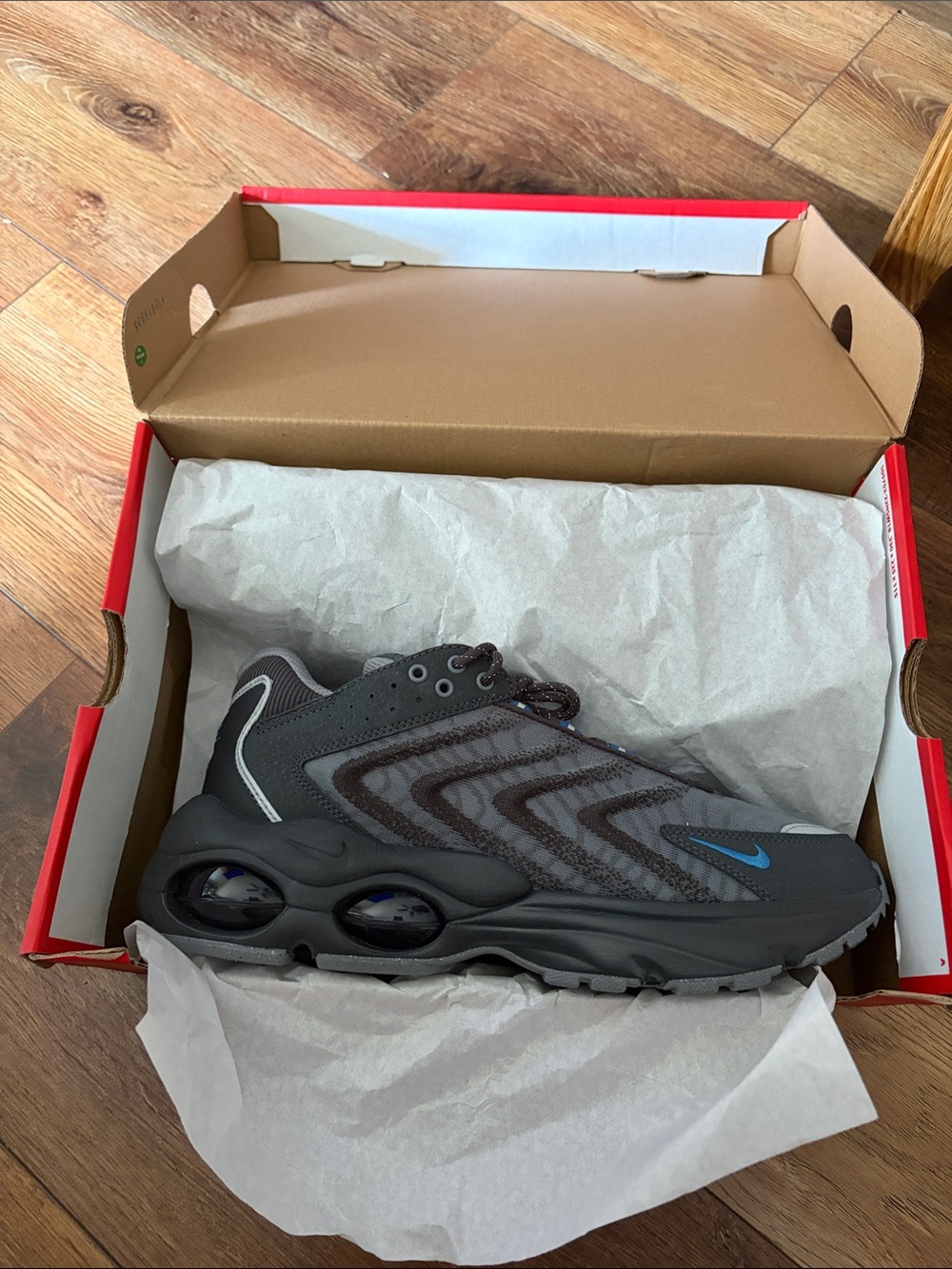 Nike Air Max TW NN Sneakers – Men’s 10 – Anthracite/Industrial Blue – NEW